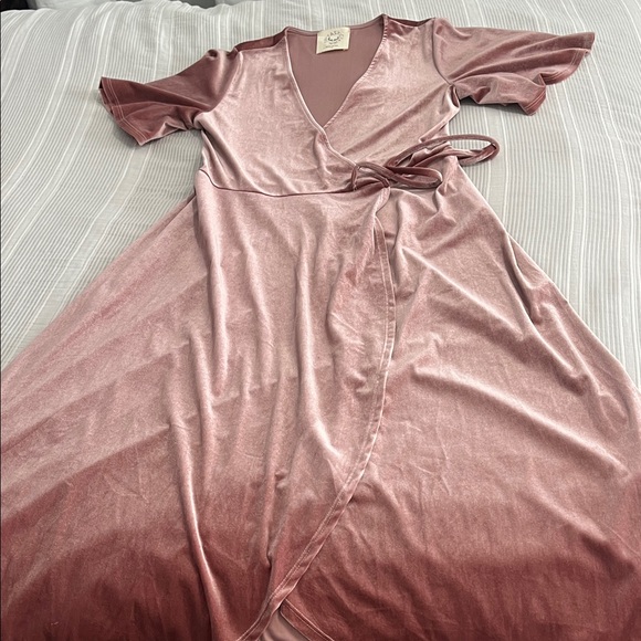 Fantastic Fawn Dresses & Skirts - Fantastic Fawn Pink Maxi Dress